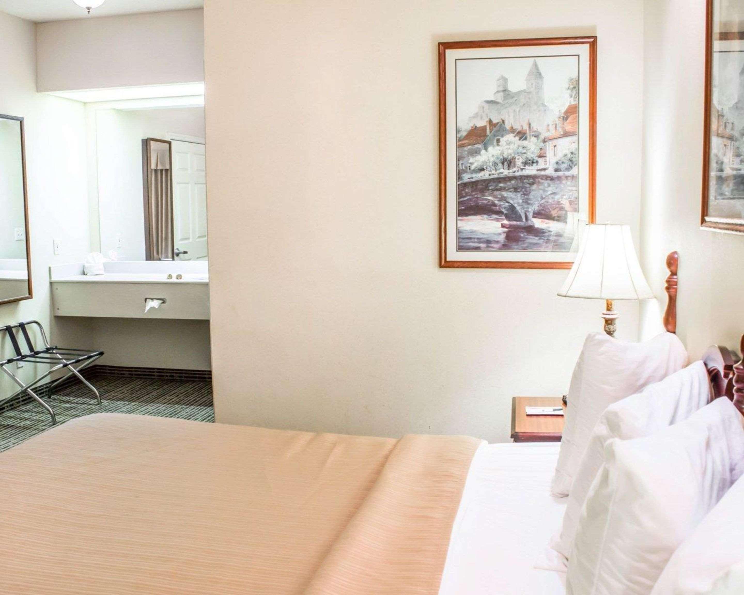 Quality Inn Goldsboro Eksteriør billede